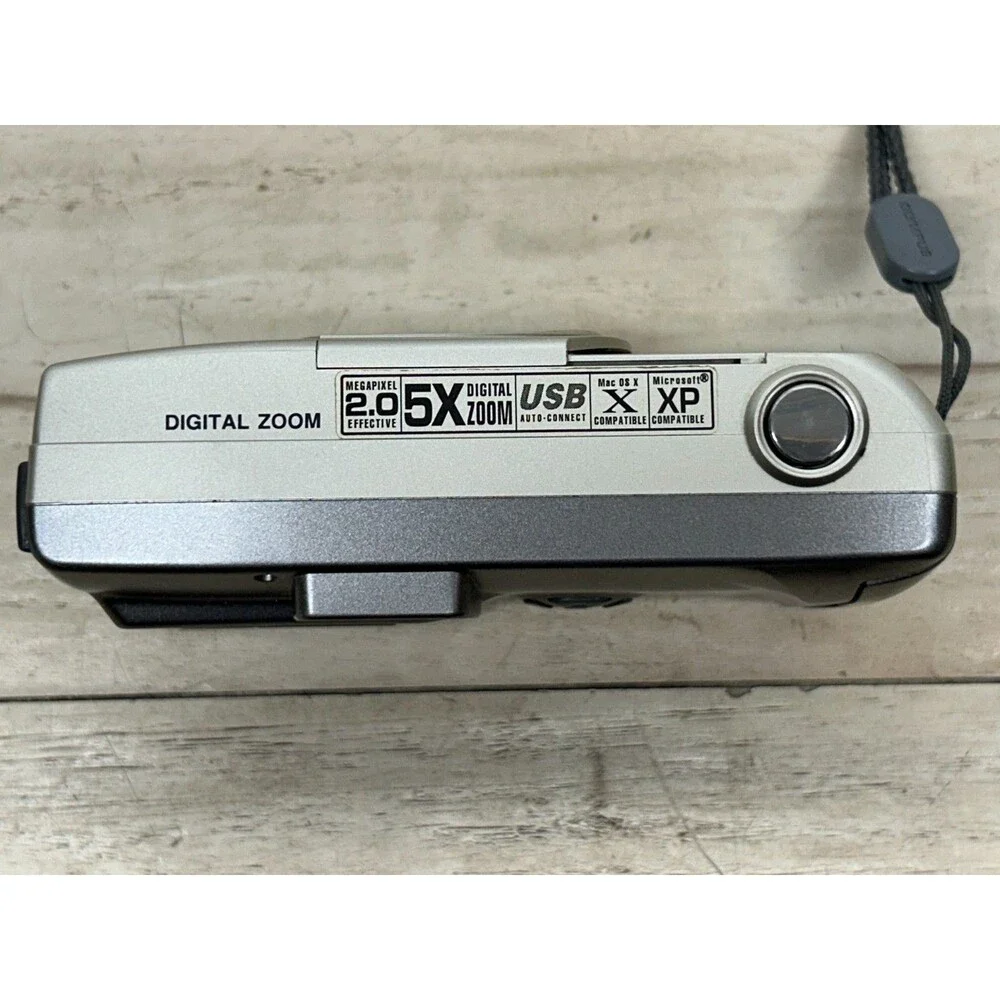 Olympus D-380 2002 Camedia Digital Camera 2.0 Megapixel